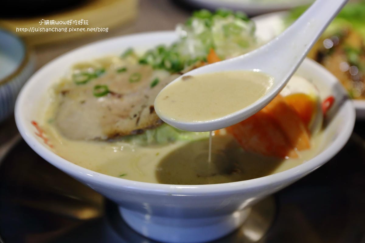 【食||台北】玩笑亭拉麵 Nantsuttei～燃燒你的《拉麵魂》！料理東西軍優勝，堅持著每一個步驟，絕對不是開玩笑！