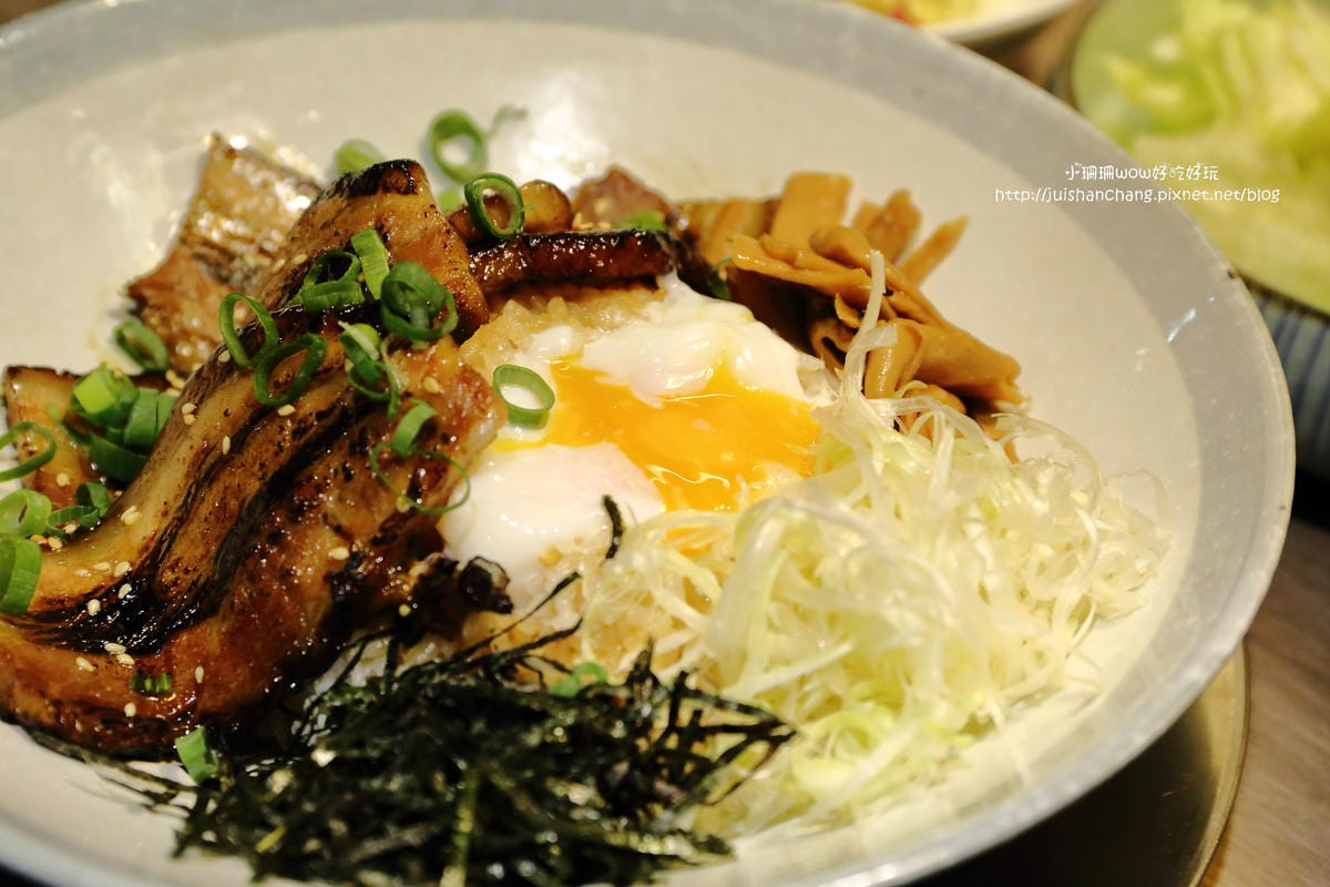 【食||台北】玩笑亭拉麵 Nantsuttei～燃燒你的《拉麵魂》！料理東西軍優勝，堅持著每一個步驟，絕對不是開玩笑！