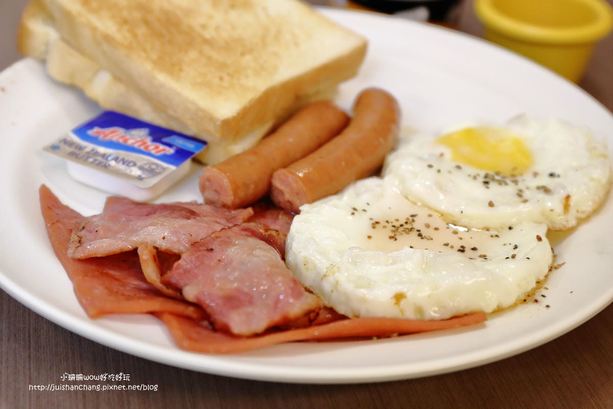 【食】飛碟漢堡專賣店～餐點有特色，早餐控絕不能錯過！