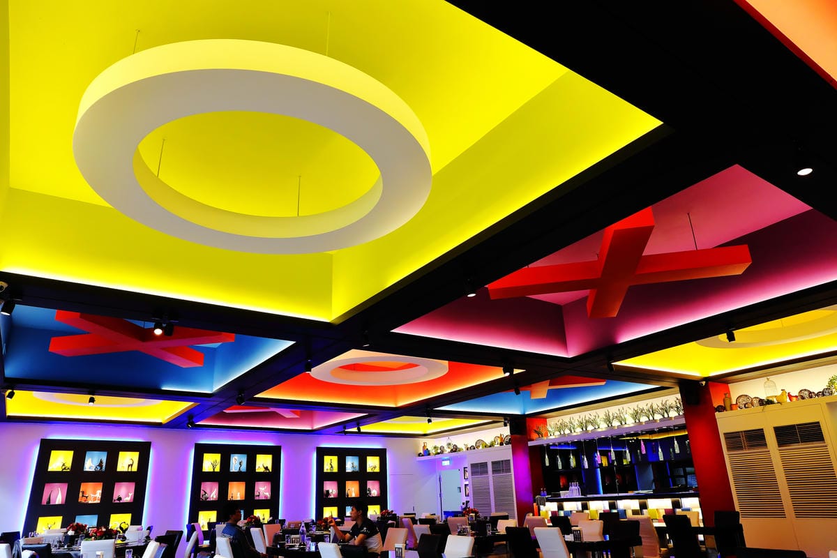 【食||宜蘭】黑白創跨界時尚餐飲〜「九宮格」主題餐廳。無國界創意熱炒，揪團聚餐好去處！(已歇業)