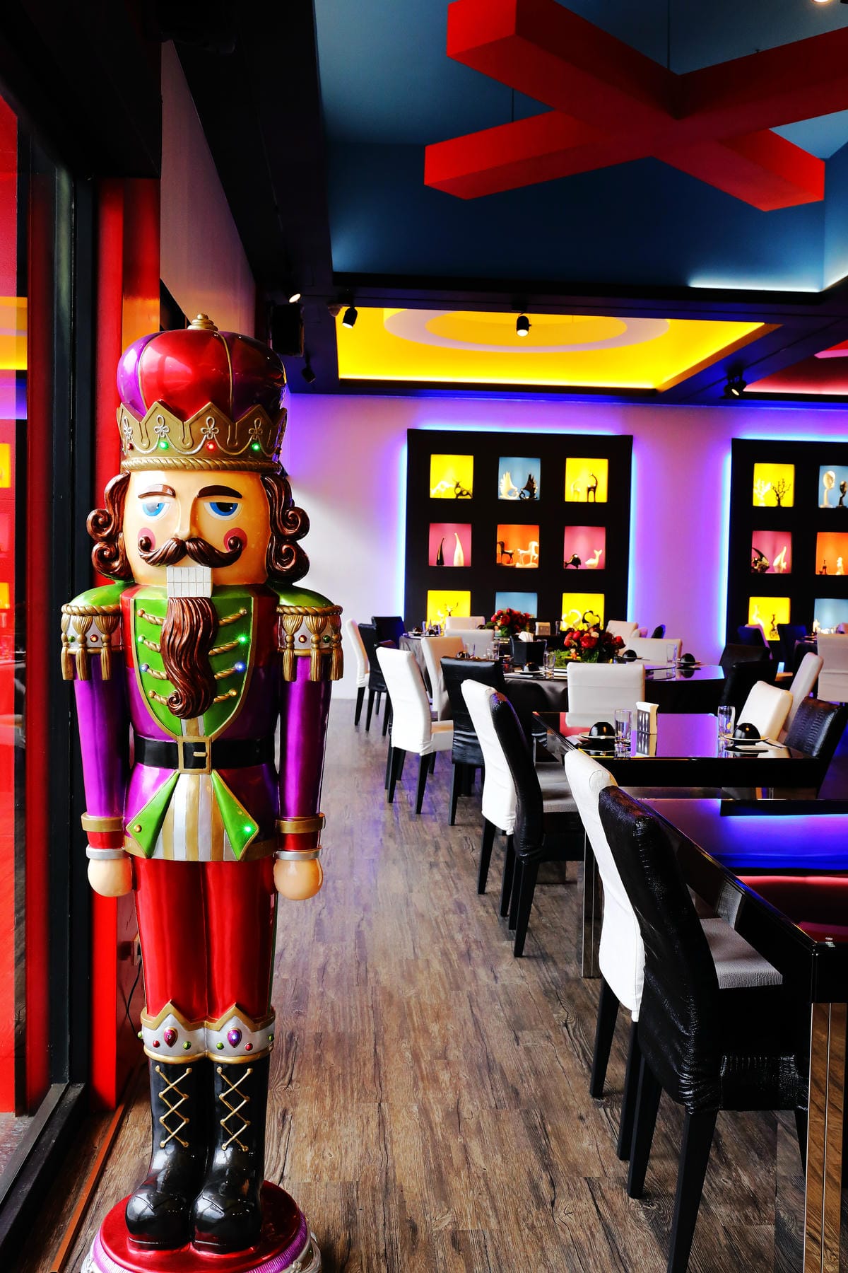 【食||宜蘭】黑白創跨界時尚餐飲〜「九宮格」主題餐廳。無國界創意熱炒，揪團聚餐好去處！(已歇業)