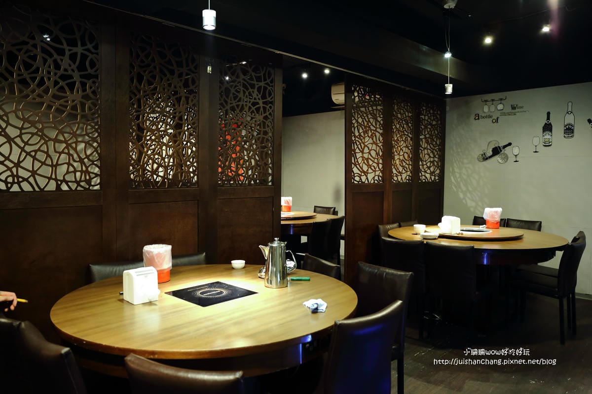 【食||台北】川郎活蟹海鮮料理〜波士頓龍蝦大餐，一入口鮮甜味在嘴裡爆開（有明星級女老闆唷）　