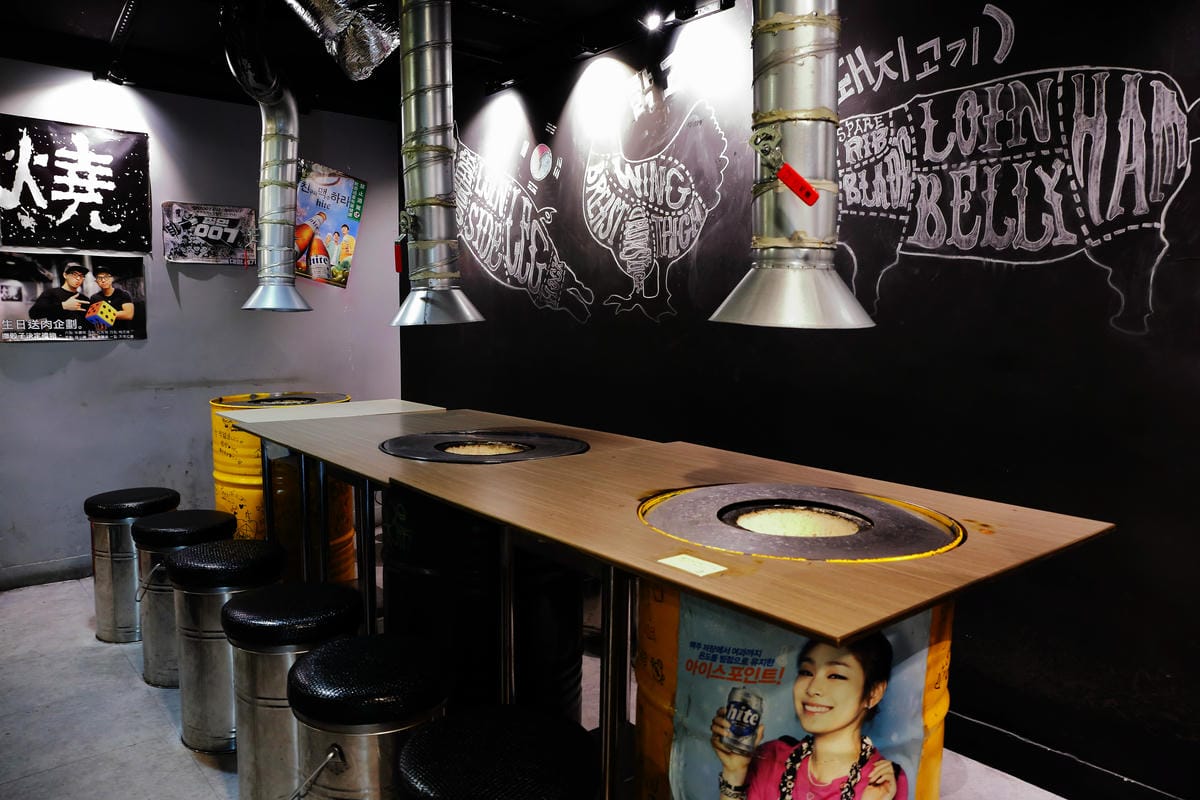 【食||台北】燒桶子 韓風立燒〜正宗汽油桶韓國烤肉/非凡大探索推薦/站著吃烤肉/國父紀念館燒肉