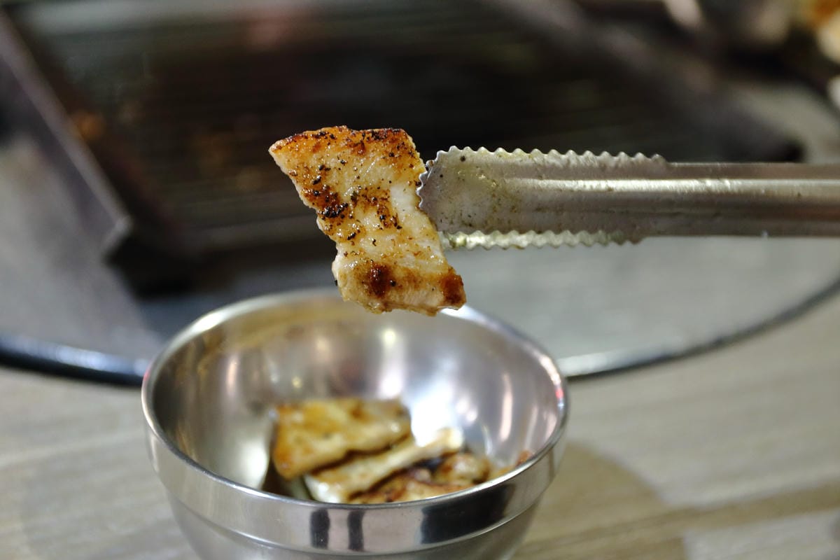 【食||台北】燒桶子 韓風立燒〜正宗汽油桶韓國烤肉/非凡大探索推薦/站著吃烤肉/國父紀念館燒肉