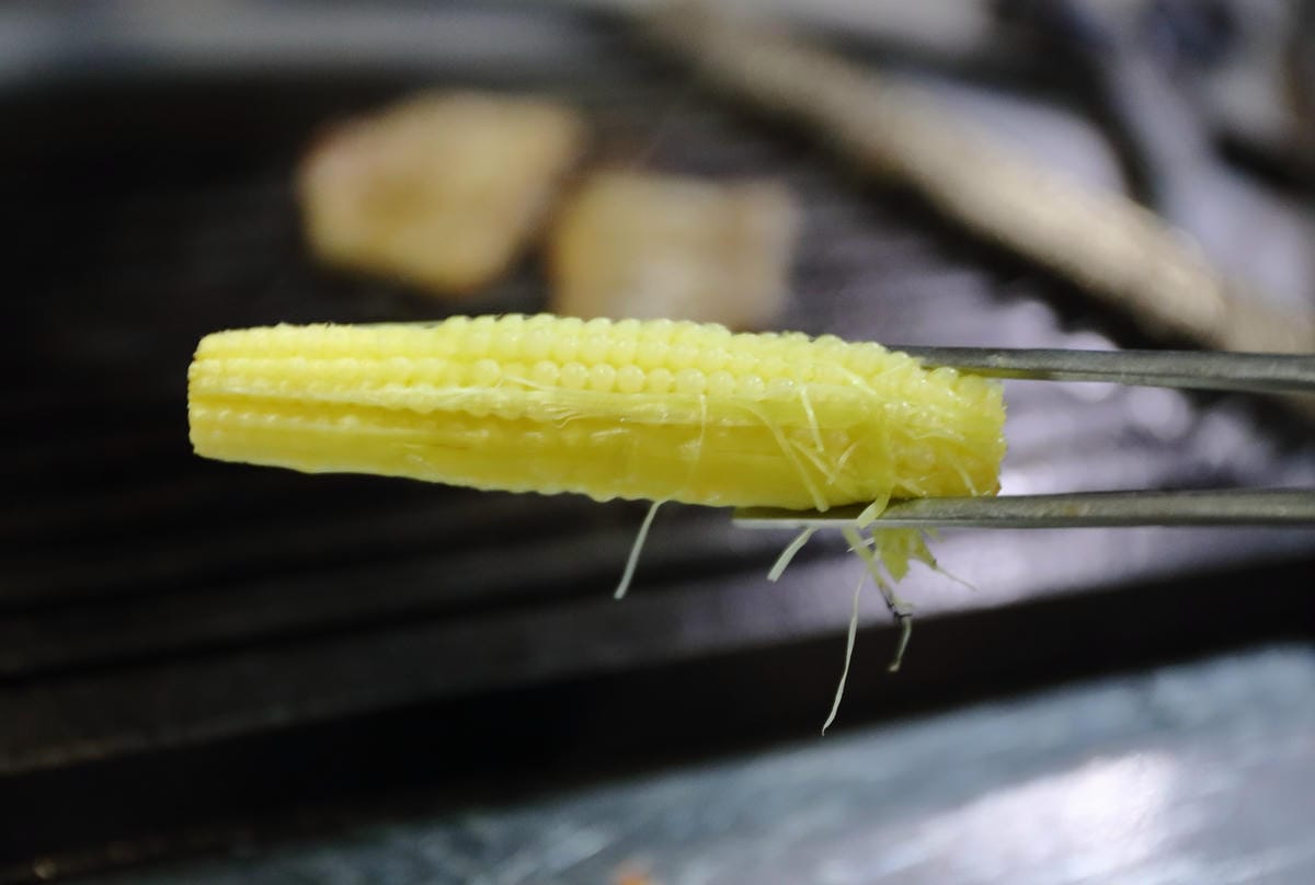 【食||台北】燒桶子 韓風立燒〜正宗汽油桶韓國烤肉/非凡大探索推薦/站著吃烤肉/國父紀念館燒肉