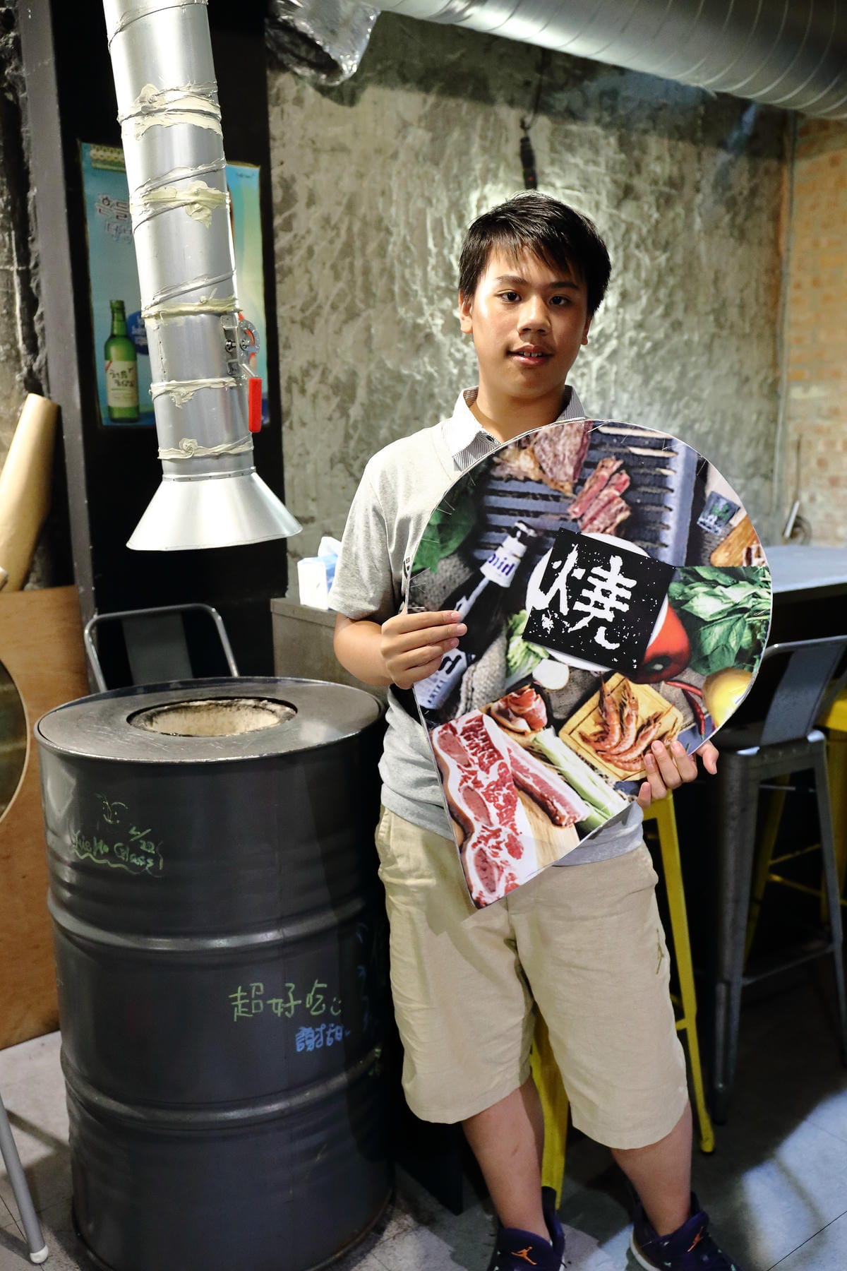 【食||台北】燒桶子 韓風立燒〜正宗汽油桶韓國烤肉/非凡大探索推薦/站著吃烤肉/國父紀念館燒肉