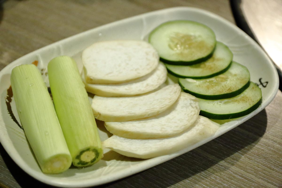 【食||台北】燒桶子 韓風立燒〜正宗汽油桶韓國烤肉/非凡大探索推薦/站著吃烤肉/國父紀念館燒肉