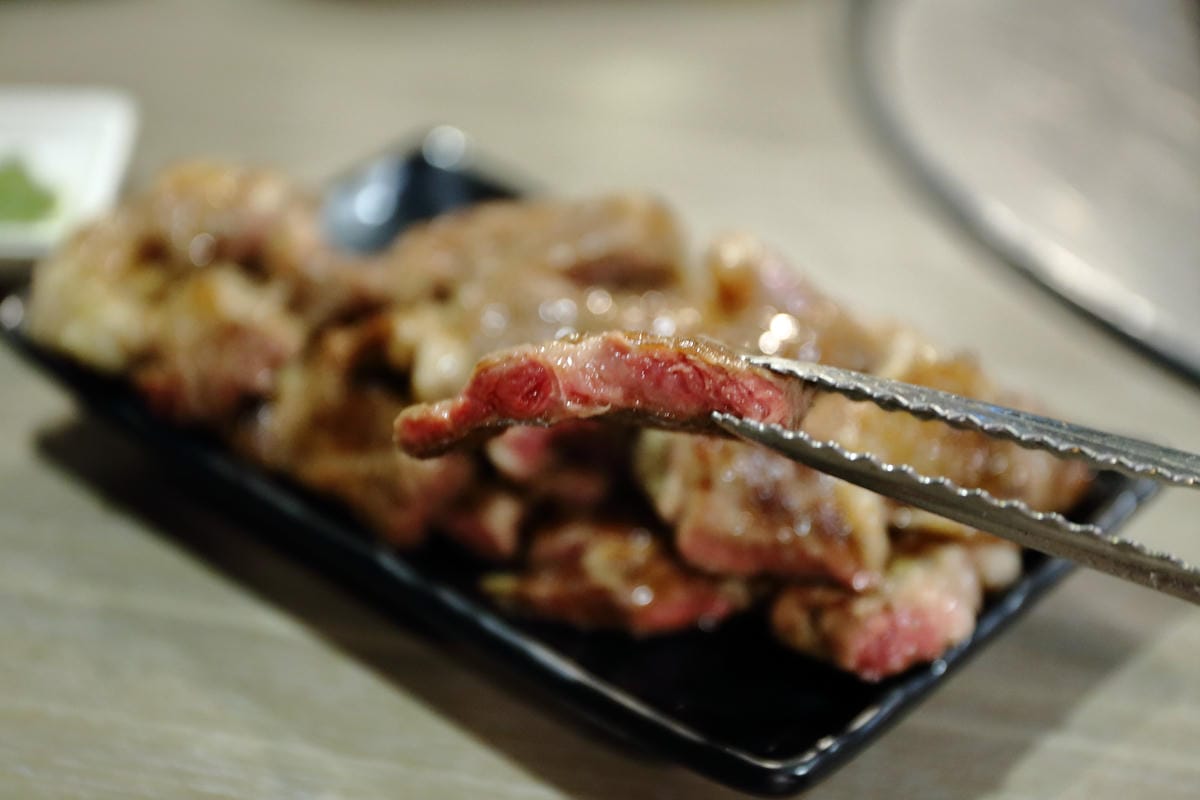 【食||台北】燒桶子 韓風立燒〜正宗汽油桶韓國烤肉/非凡大探索推薦/站著吃烤肉/國父紀念館燒肉