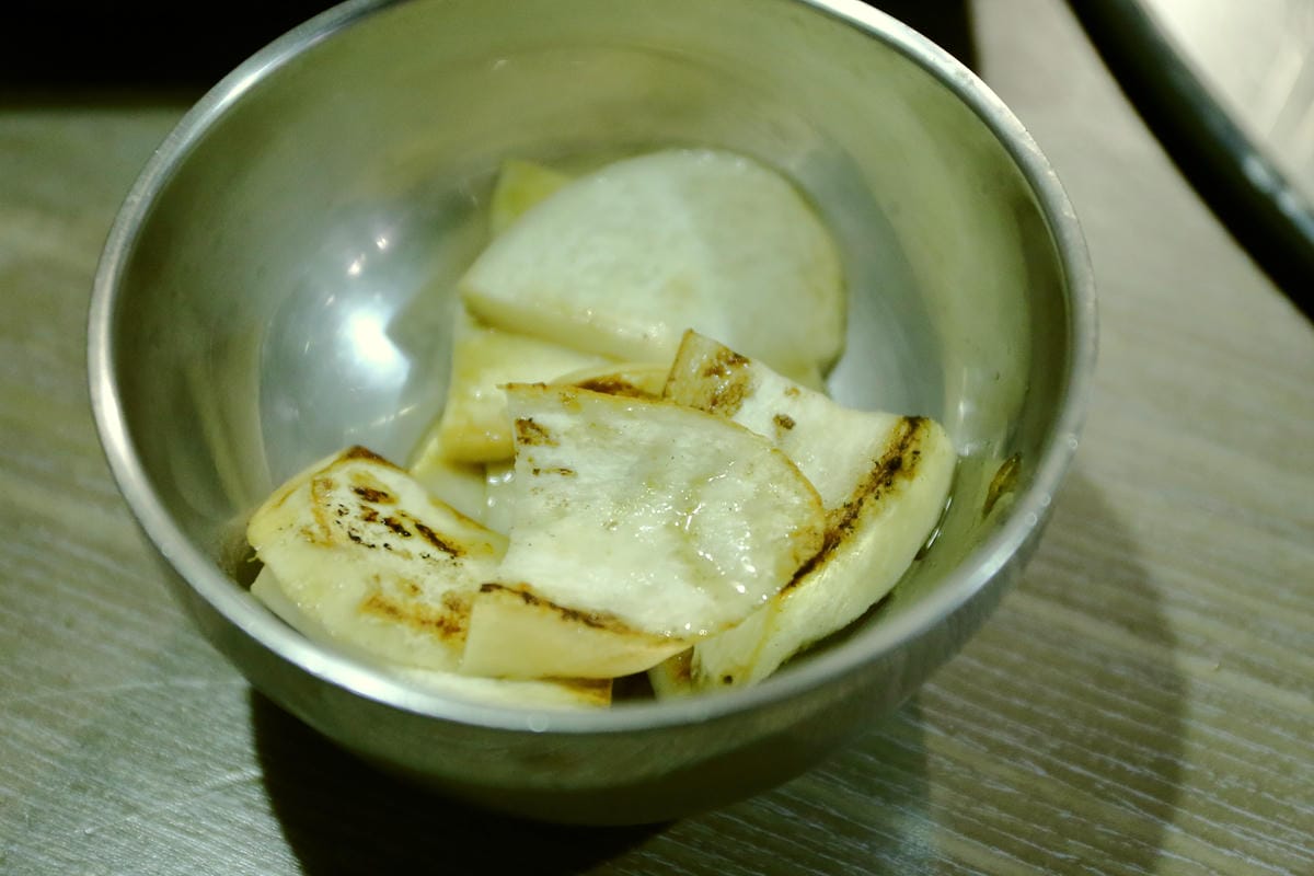 【食||台北】燒桶子 韓風立燒〜正宗汽油桶韓國烤肉/非凡大探索推薦/站著吃烤肉/國父紀念館燒肉