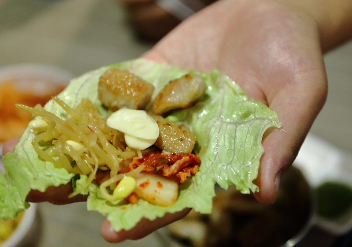 【食||台北】燒桶子 韓風立燒〜正宗汽油桶韓國烤肉/非凡大探索推薦/站著吃烤肉/國父紀念館燒肉