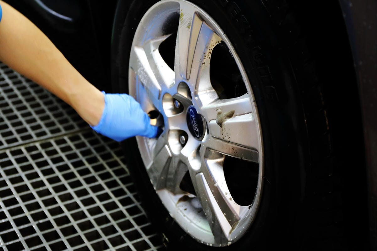 【分享||汽車百貨】Good Cleaner 庫克麗汽車美容～強撥水力的玻璃鍍膜，雨天、夜間開車不再迷濛，行車更安全！