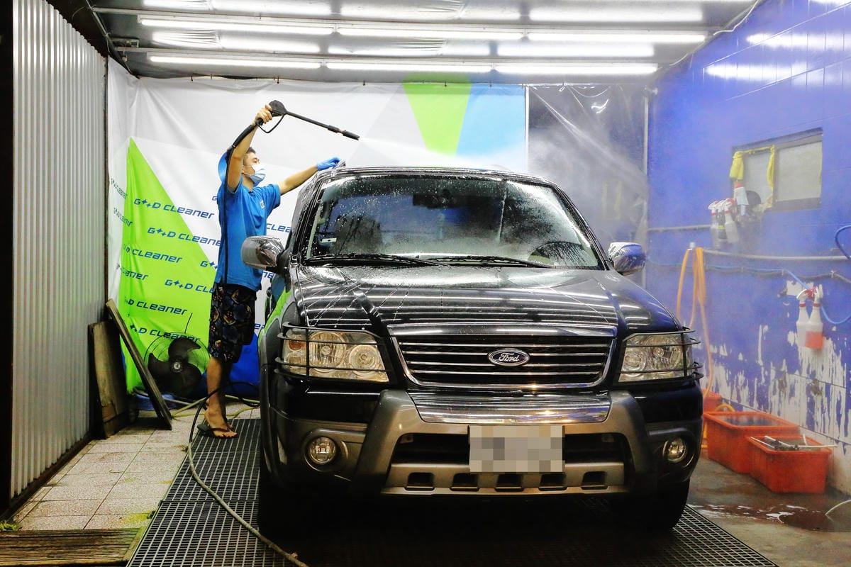 【分享||汽車百貨】Good Cleaner 庫克麗汽車美容～強撥水力的玻璃鍍膜，雨天、夜間開車不再迷濛，行車更安全！