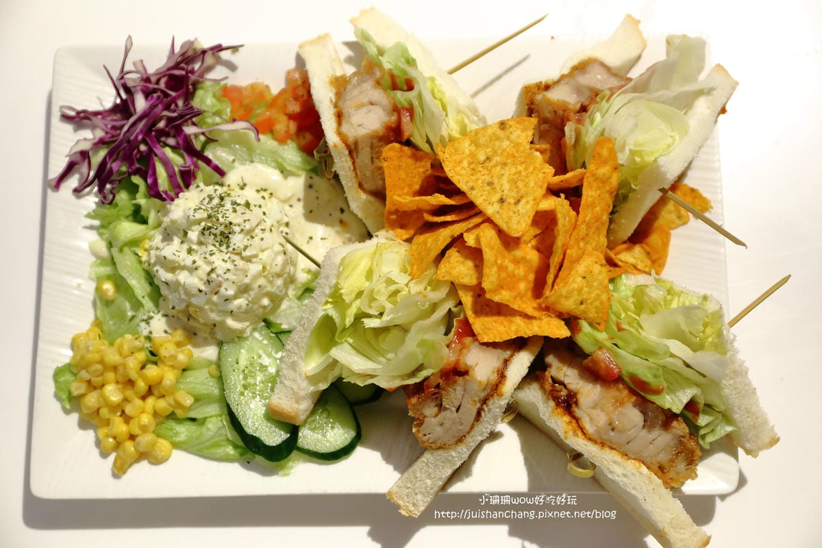 【食||台北】Hs Cafe高跟鞋公主～專屬女孩最想要的夢幻甜品/忠孝敦化下午茶/出乎意料外的平價美味