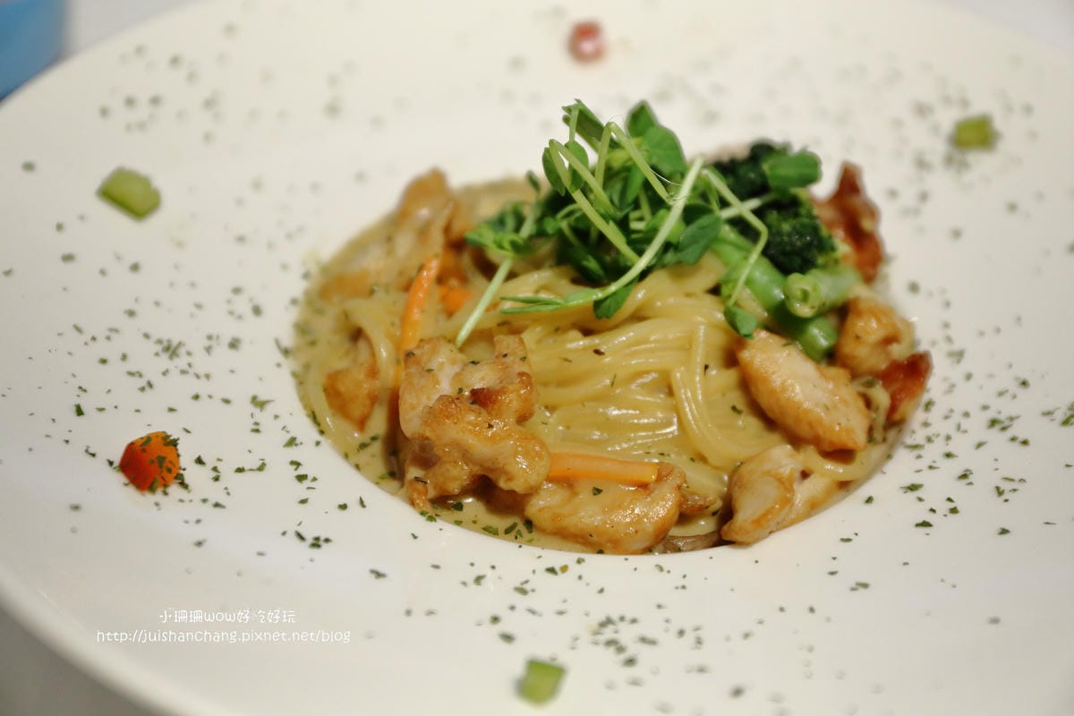 【食||台北】Hs Cafe高跟鞋公主～專屬女孩最想要的夢幻甜品/忠孝敦化下午茶/出乎意料外的平價美味