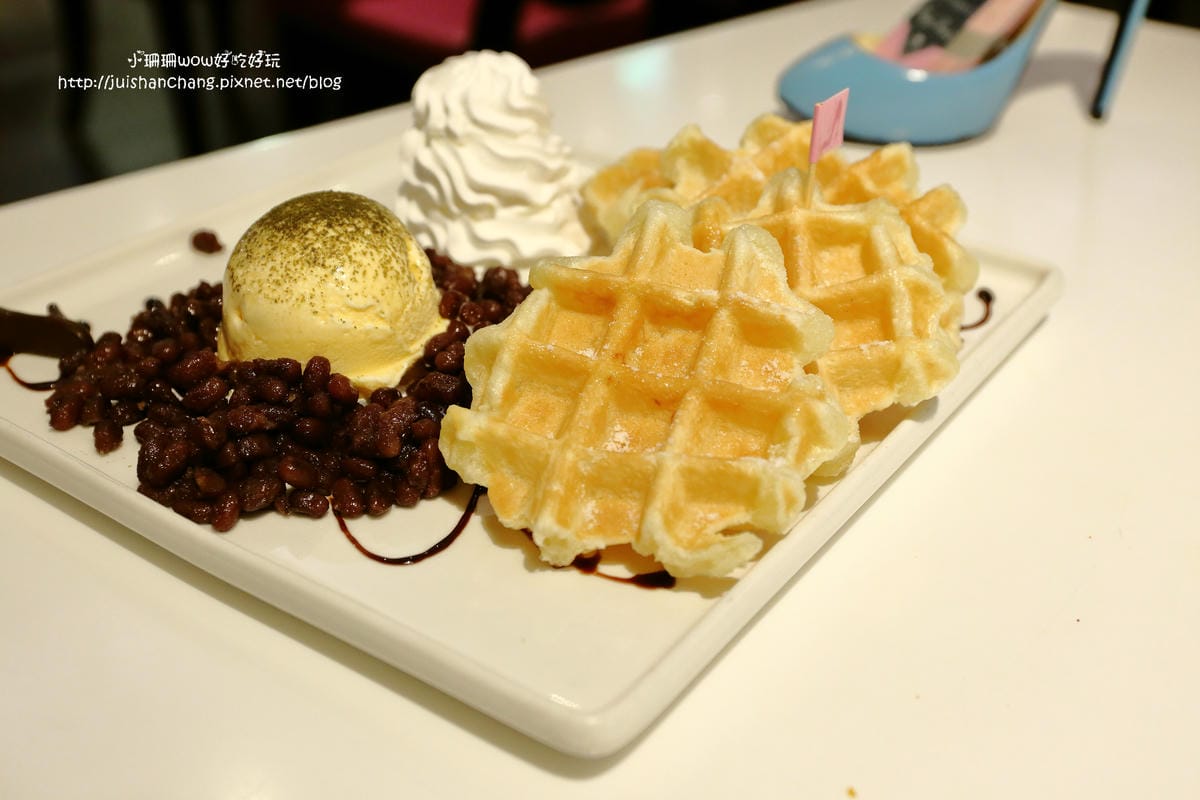 【食||台北】Hs Cafe高跟鞋公主～專屬女孩最想要的夢幻甜品/忠孝敦化下午茶/出乎意料外的平價美味