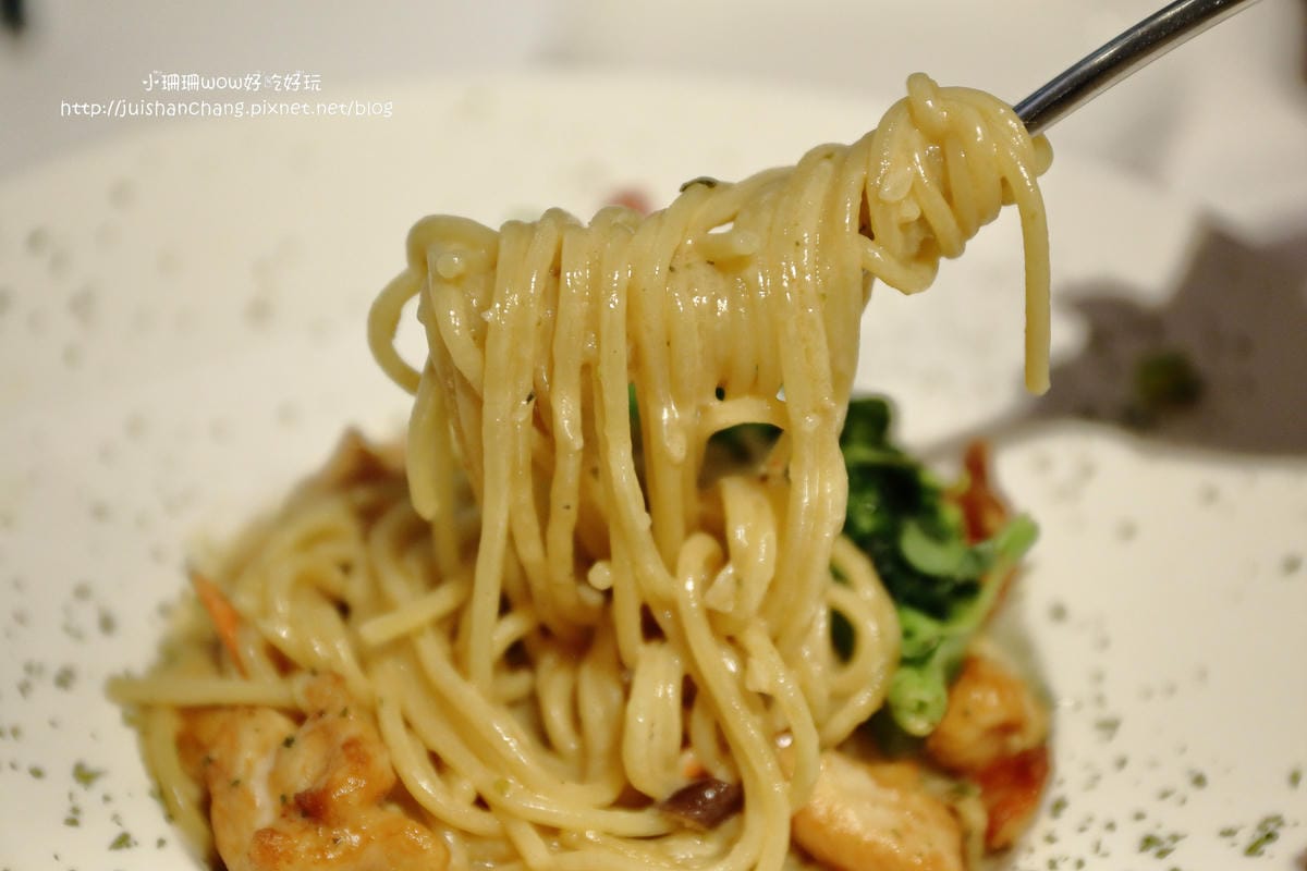 【食||台北】Hs Cafe高跟鞋公主～專屬女孩最想要的夢幻甜品/忠孝敦化下午茶/出乎意料外的平價美味