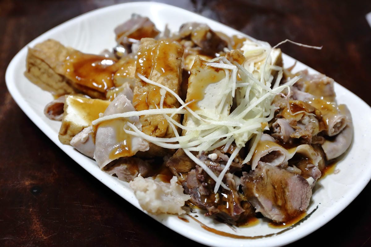 【食||中壢】好滋味麵館～蛤蠣滿滿一碗！用料超豪邁，多到可以玩疊疊樂蛤蠣山！