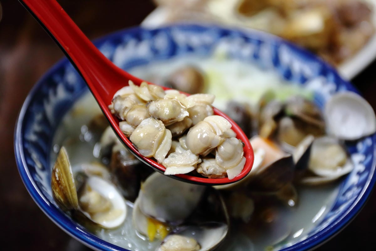【食||中壢】好滋味麵館～蛤蠣滿滿一碗！用料超豪邁，多到可以玩疊疊樂蛤蠣山！