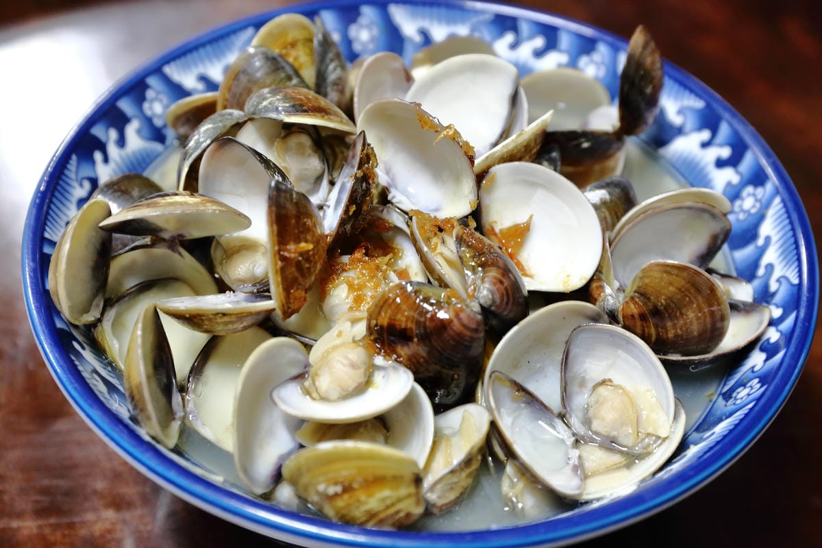 【食||中壢】好滋味麵館～蛤蠣滿滿一碗！用料超豪邁，多到可以玩疊疊樂蛤蠣山！