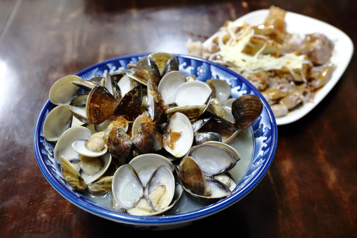 【食||中壢】好滋味麵館～蛤蠣滿滿一碗！用料超豪邁，多到可以玩疊疊樂蛤蠣山！