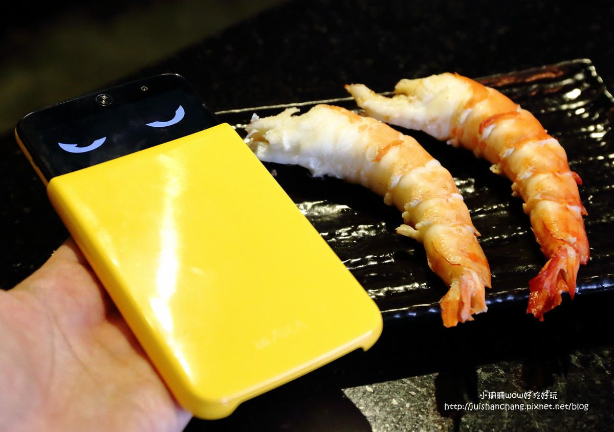 【食||台中】潼阪帝王蟹黑毛牛頂級燒烤〜帝王蟹、黑毛牛放題、專人服務、不計成本的吃到飽！(食尚玩家推薦)