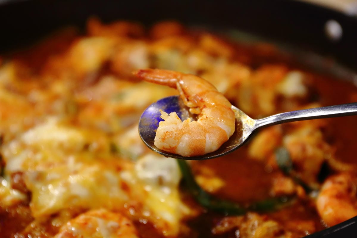 【食||中和】Omaya春川炒雞-中和店〜韓國春川炒雞排鍋第一品牌。噢〜媽呀！就算要排隊也要吃到！(已歇業)