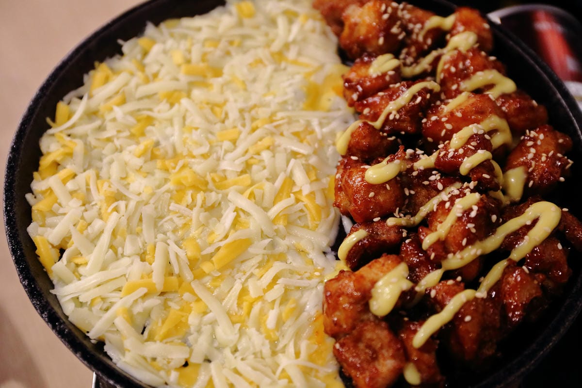 【食||中和】Omaya春川炒雞-中和店〜韓國春川炒雞排鍋第一品牌。噢〜媽呀！就算要排隊也要吃到！(已歇業)