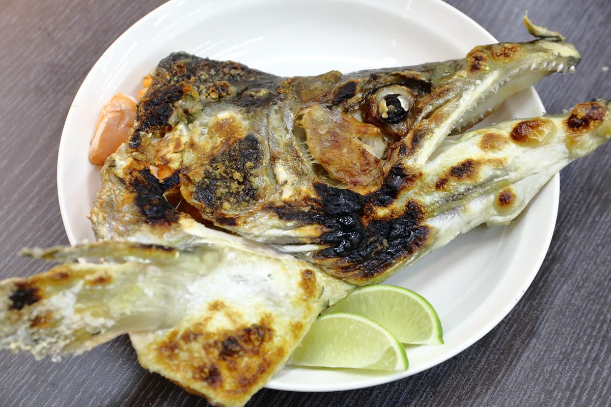 【食||台北】漁來生魚片〜港墘日式料理。內科上班族私藏的平價日本料理，想吃便宜新鮮生魚片蓋飯，來這就對了！