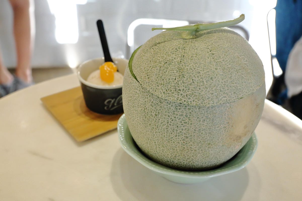 【食||中永和】一夫冰果〜夏季天然水果現打繽紛創意果汁，一次喝到整顆水果，超霸氣！IG爆紅打卡人氣飲品！(已歇業)