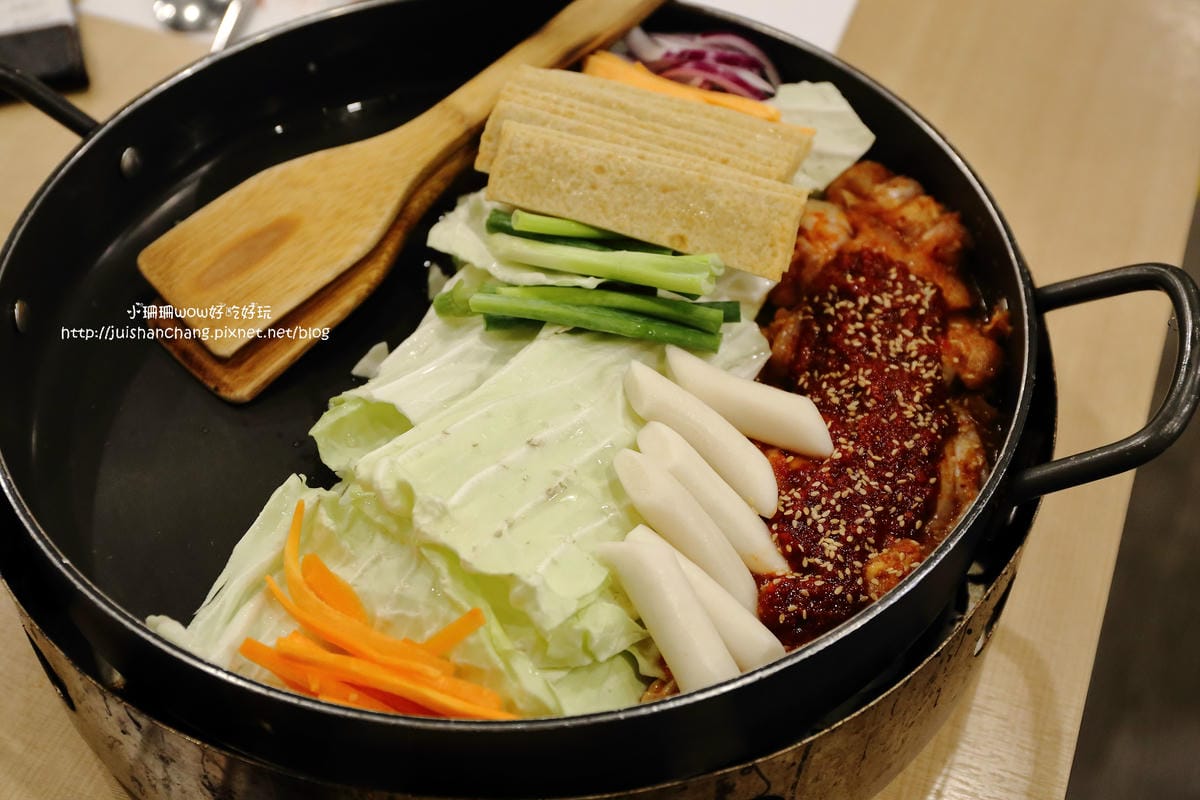 【食||桃園】Omaya春川炒雞–莊敬店〜預備要來把菜單全制霸了！OMAYA創始店/桃園韓式料理/藝文特區韓式料理(已歇業)