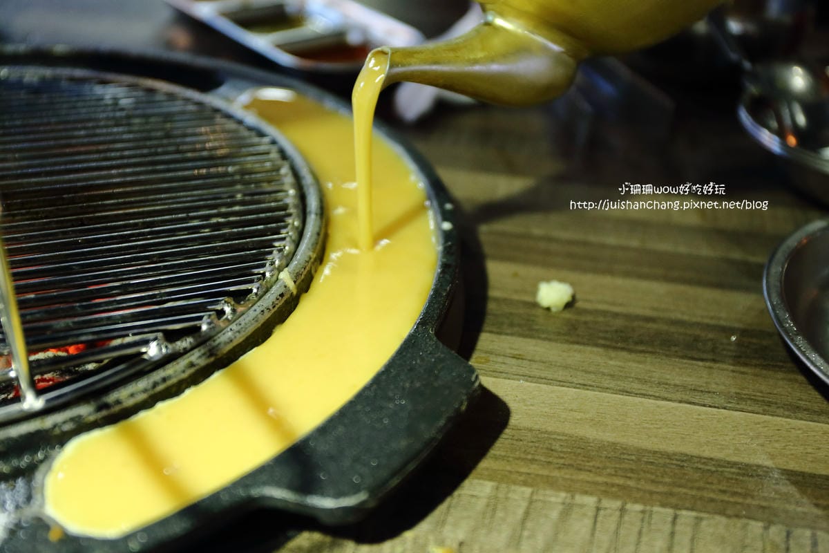 【食||台北】肉倉韓國烤肉吃到飽〜大胃王最愛！無限量供應之韓式烤肉+韓式小菜+哈根達斯吃到飽/西門韓式料理