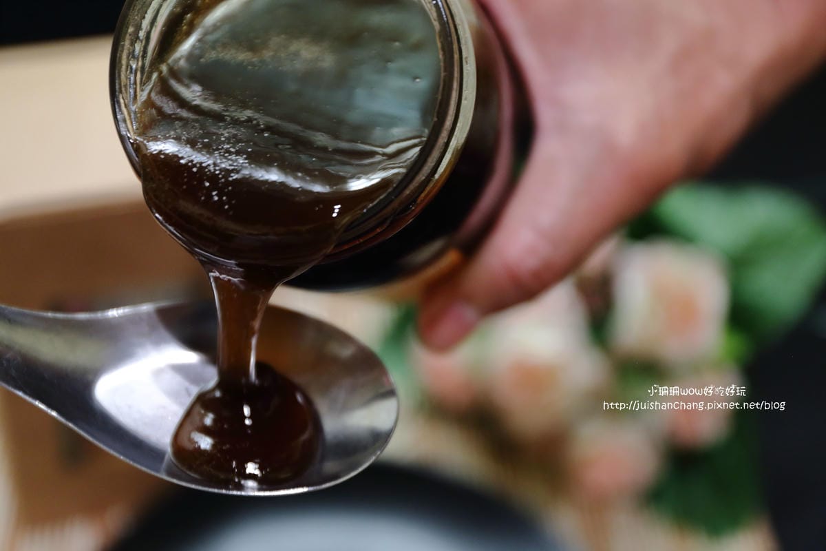 【食||台中】大同參藥行〜百年老店古早味青草茶， 清涼解暑熱！來一杯退火吧！