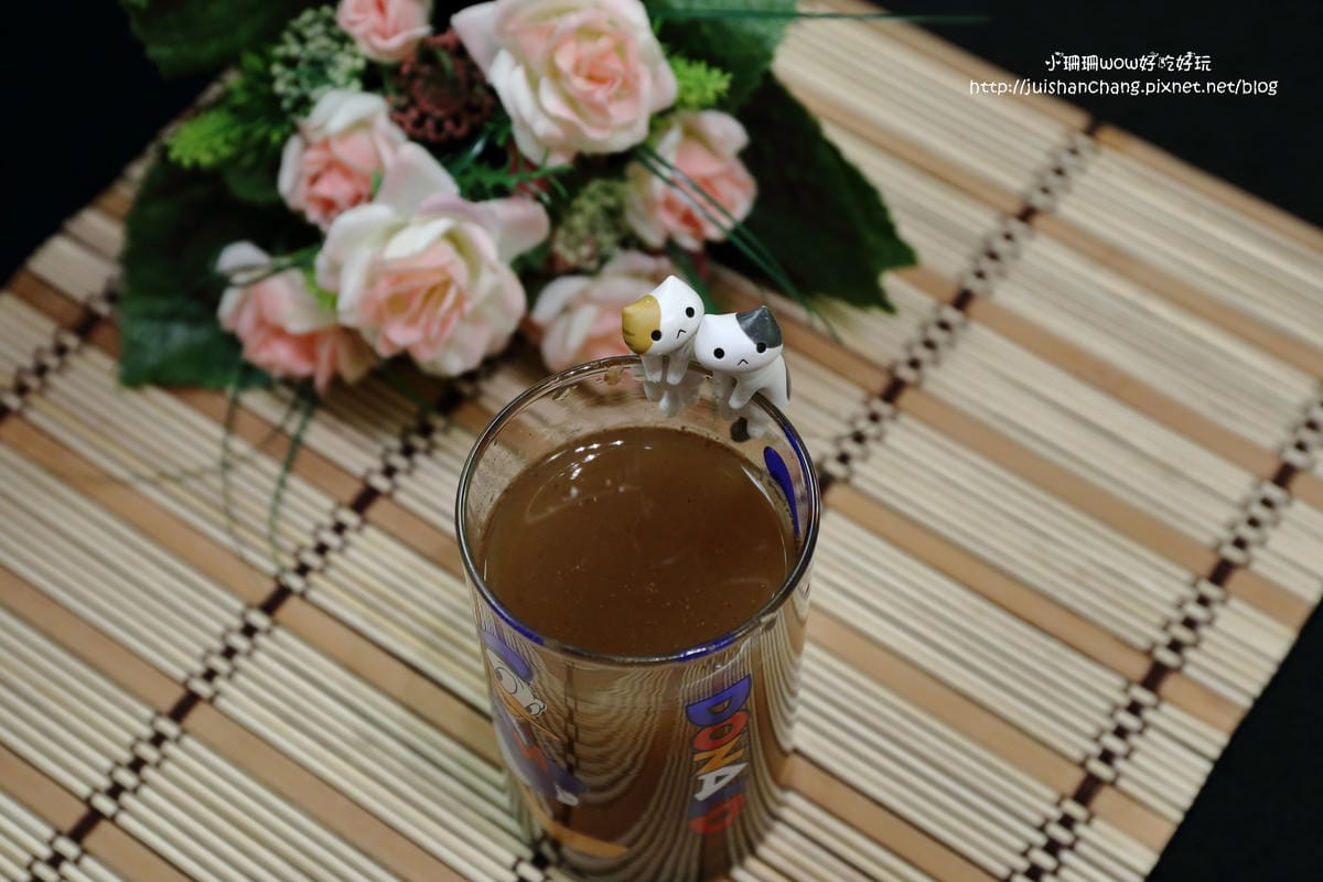 【食||台中】大同參藥行〜百年老店古早味青草茶， 清涼解暑熱！來一杯退火吧！