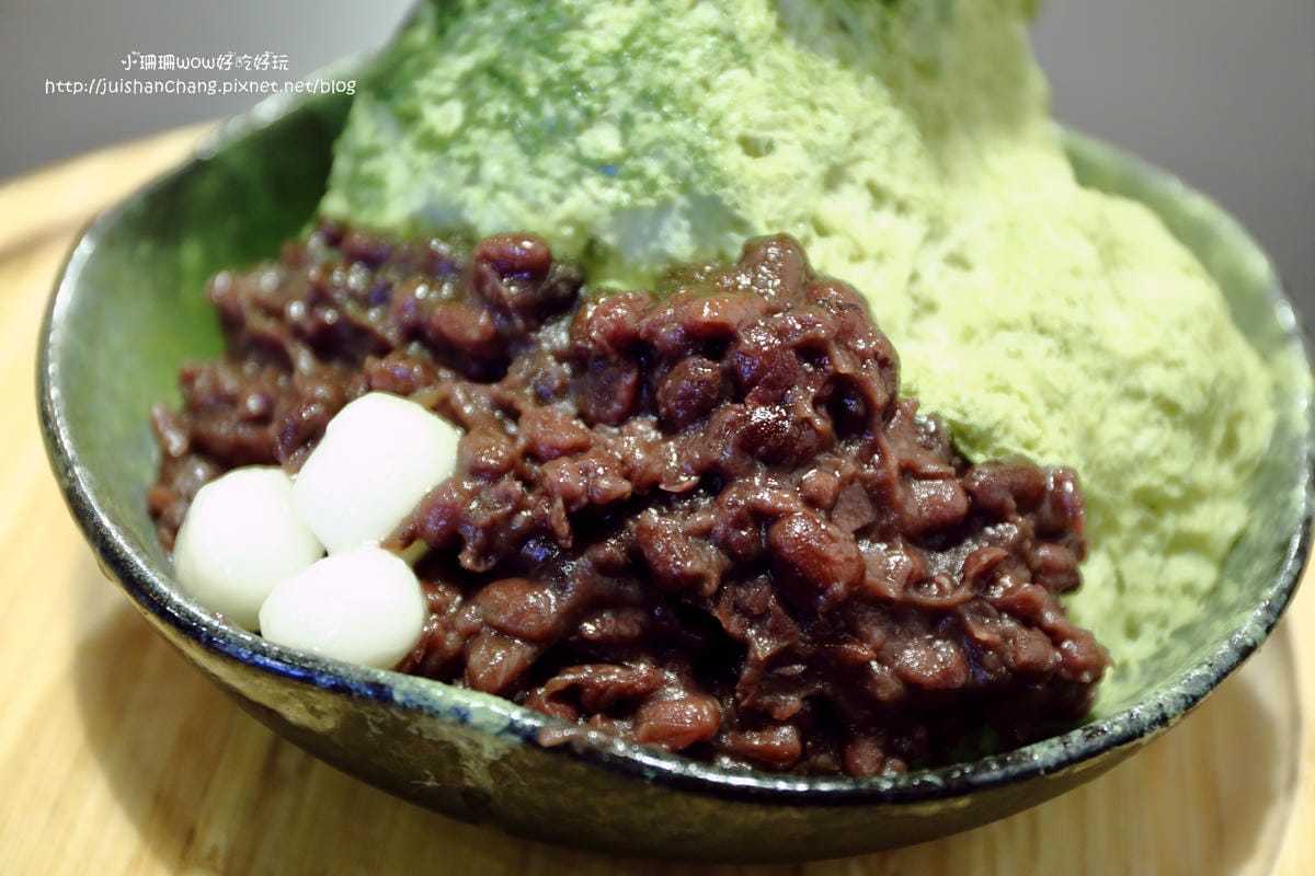 【食||板橋】震湶雪花冰〜板橋冰品推薦。敲可愛！今夏必吃的IG爆紅打卡人氣創意冰品，真正的水果製作的冰磚！
