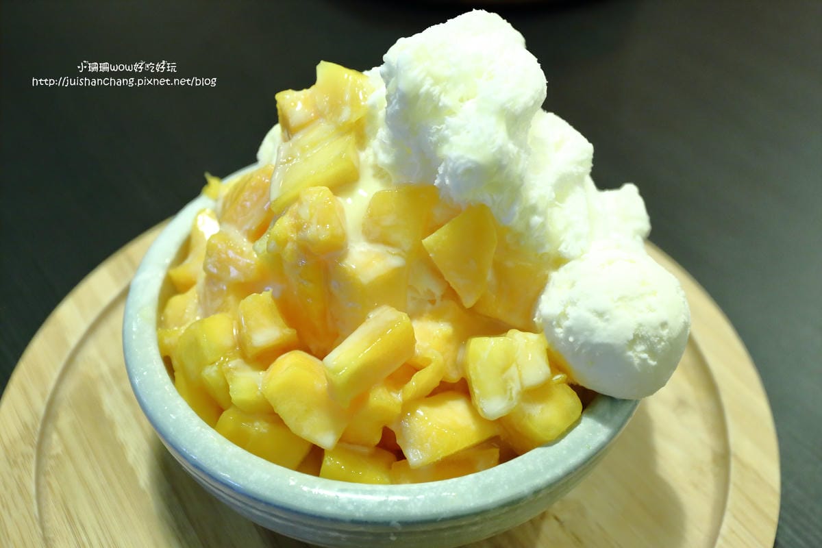 【食||板橋】震湶雪花冰〜板橋冰品推薦。敲可愛！今夏必吃的IG爆紅打卡人氣創意冰品，真正的水果製作的冰磚！