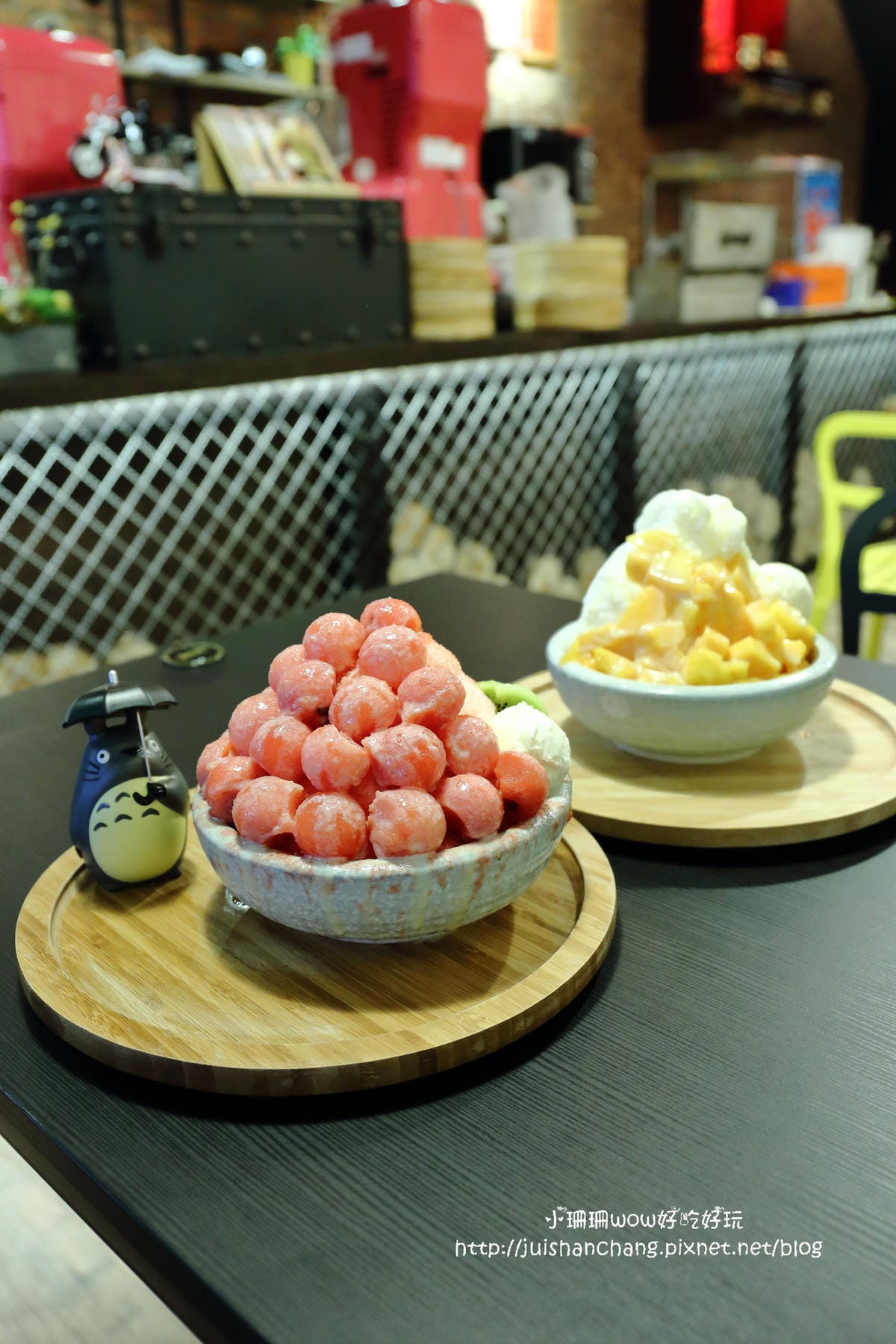 【食||板橋】震湶雪花冰〜板橋冰品推薦。敲可愛！今夏必吃的IG爆紅打卡人氣創意冰品，真正的水果製作的冰磚！