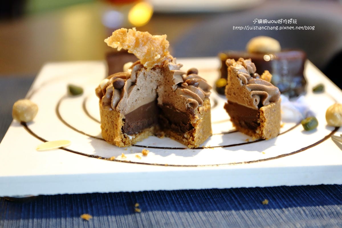 【食||台北】台北東區下午茶餐廳推薦：Wennce Naior 乃渥爾料理〜下午茶當貴婦不用花大錢，一系列全新的甜點，將繽紛花草的時尚元素融入甜點