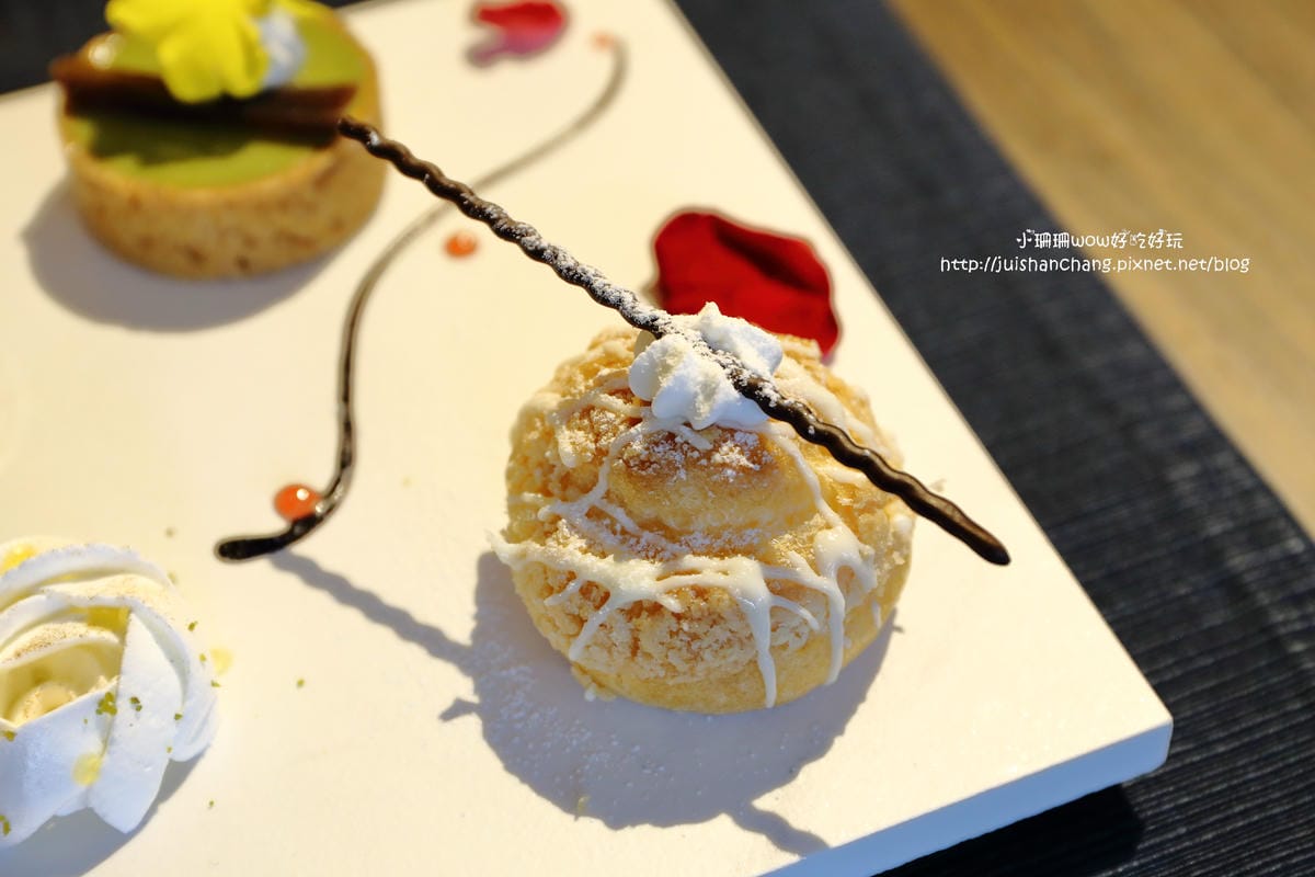 【食||台北】台北東區下午茶餐廳推薦：Wennce Naior 乃渥爾料理〜下午茶當貴婦不用花大錢，一系列全新的甜點，將繽紛花草的時尚元素融入甜點