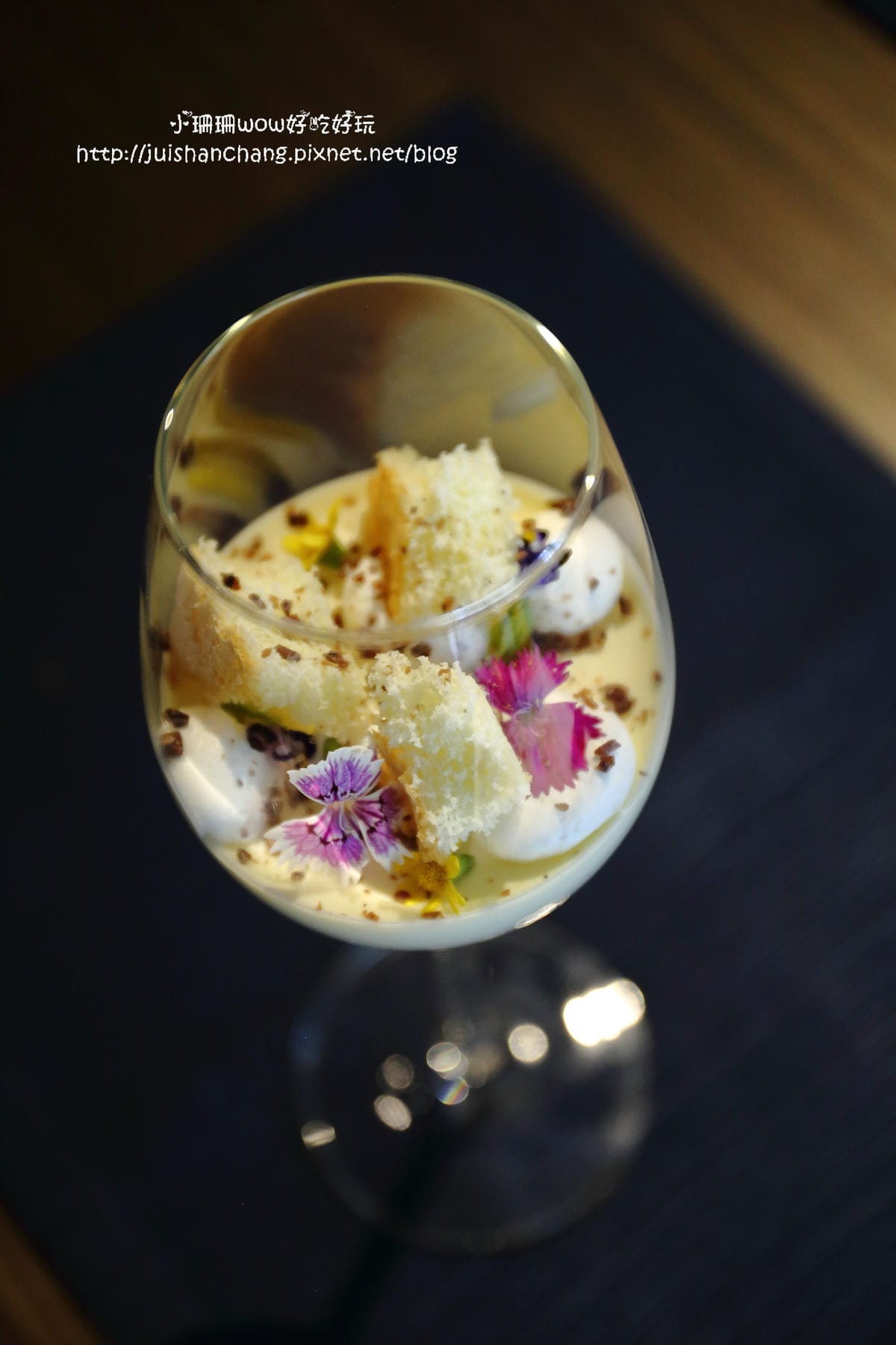 【食||台北】台北東區下午茶餐廳推薦：Wennce Naior 乃渥爾料理〜下午茶當貴婦不用花大錢，一系列全新的甜點，將繽紛花草的時尚元素融入甜點