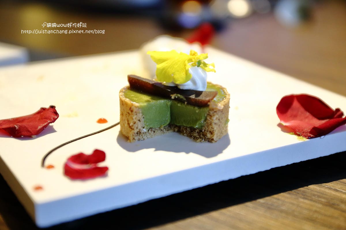 【食||台北】台北東區下午茶餐廳推薦：Wennce Naior 乃渥爾料理〜下午茶當貴婦不用花大錢，一系列全新的甜點，將繽紛花草的時尚元素融入甜點