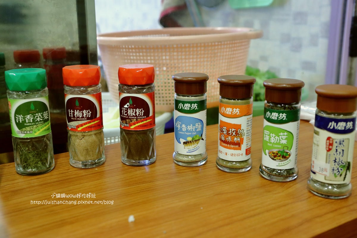 【食新莊】饌墘現滷滷味〜新莊在地人推薦銅板美食小吃、晚餐消夜新選擇!新莊宵夜 / 饌墘滷味 / 近捷運丹鳳站