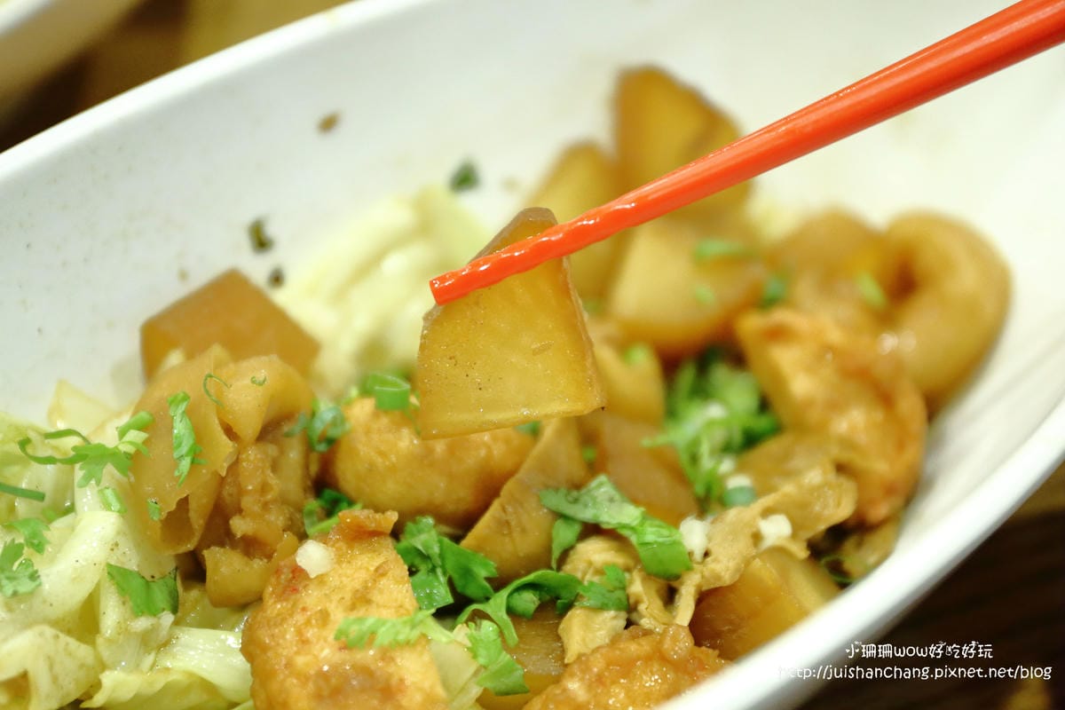 【食||新莊】饌墘現滷滷味〜新莊在地人推薦銅板美食小吃、晚餐消夜新選擇！新莊宵夜 / 饌墘滷味 / 近捷運丹鳳站