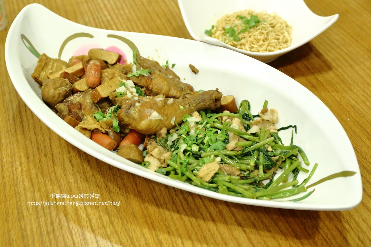 【食新莊】饌墘現滷滷味〜新莊在地人推薦銅板美食小吃、晚餐消夜新選擇!新莊宵夜 / 饌墘滷味 / 近捷運丹鳳站