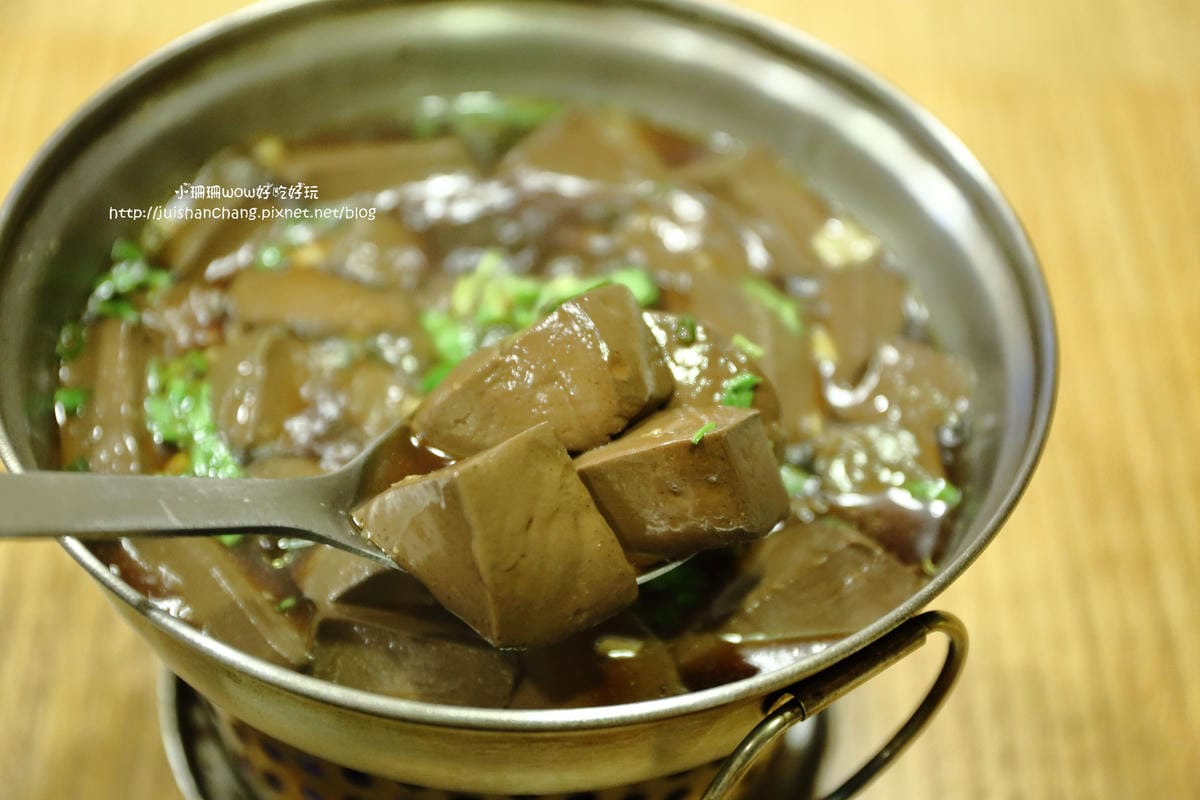 【食||新莊】饌墘現滷滷味〜新莊在地人推薦銅板美食小吃、晚餐消夜新選擇！新莊宵夜 / 饌墘滷味 / 近捷運丹鳳站
