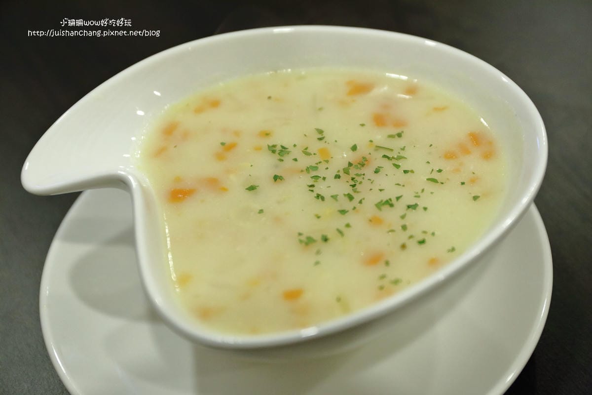 【食。永和】WaWa樂園   永和保平店〜又發現一間好吃的早午餐、下午茶，喚起少女心的可愛鄉村風(已歇業)