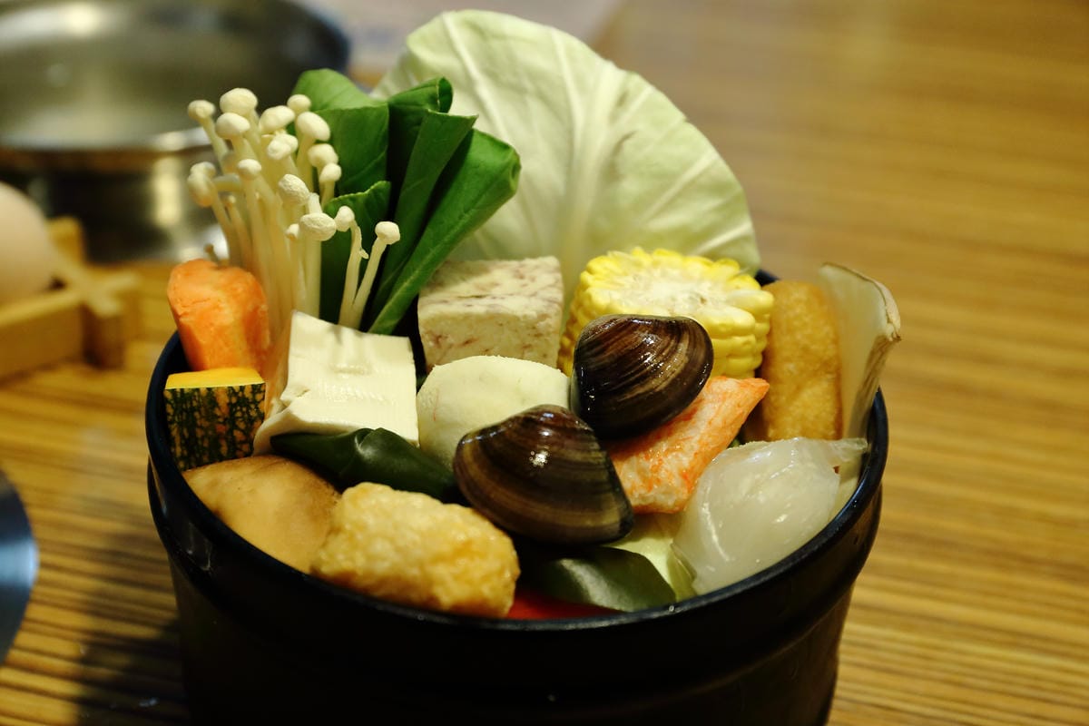 【食||永和】鮮田屋精緻火鍋店〜CP值高好吃好喝的小火鍋，食材新鮮，肉給的很大方，絕對物超所值 ！(已歇業)