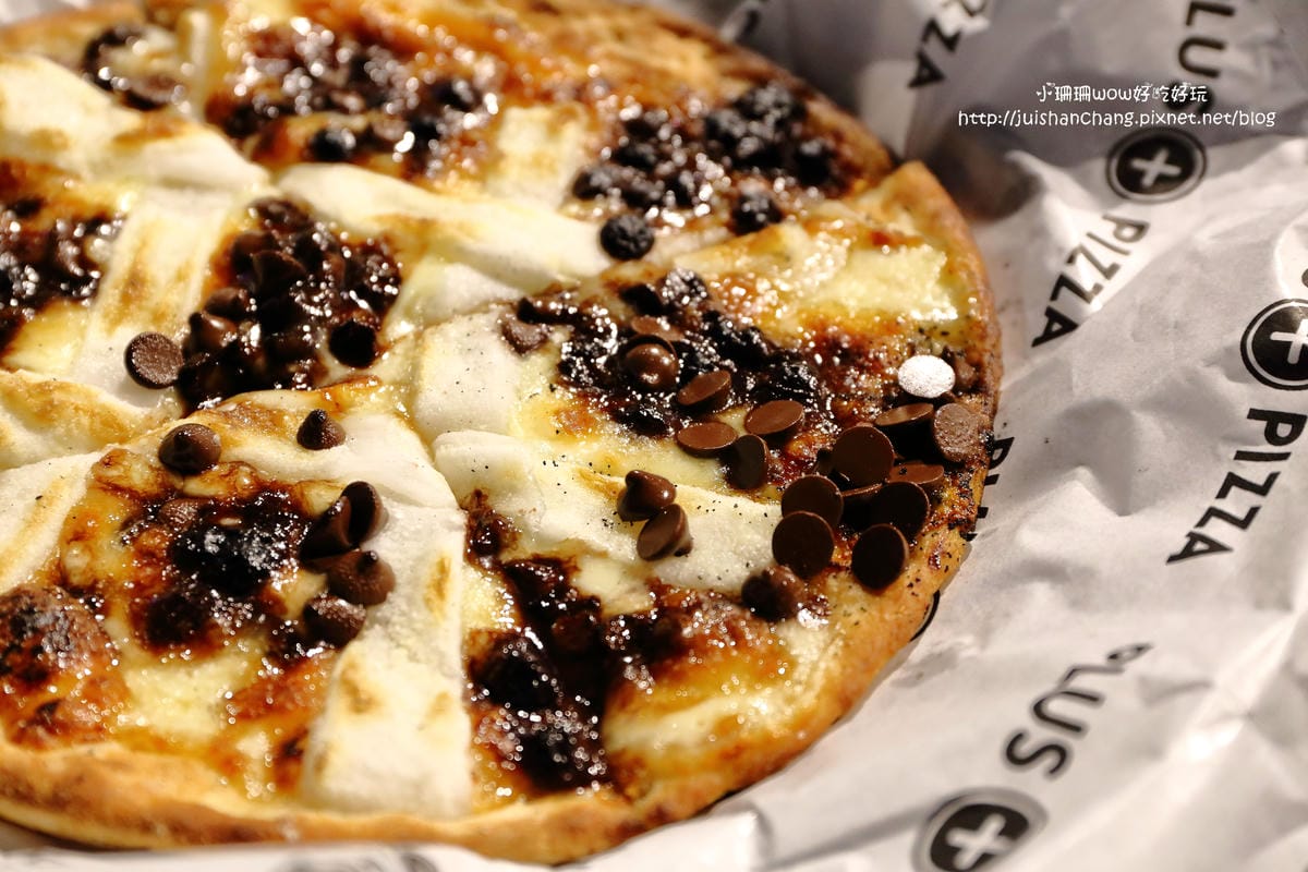 【食||台北】Plus Pizza〜自己的PIZZA自己作主/藝人梁靜茹開的超人氣餐廳/公館美食（已歇業）