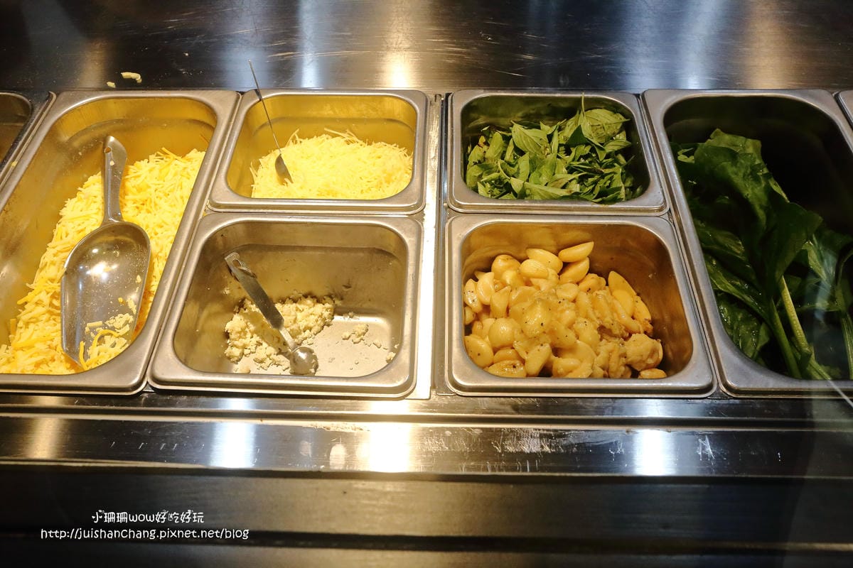 【食||台北】Plus Pizza〜自己的PIZZA自己作主/藝人梁靜茹開的超人氣餐廳/公館美食（已歇業）