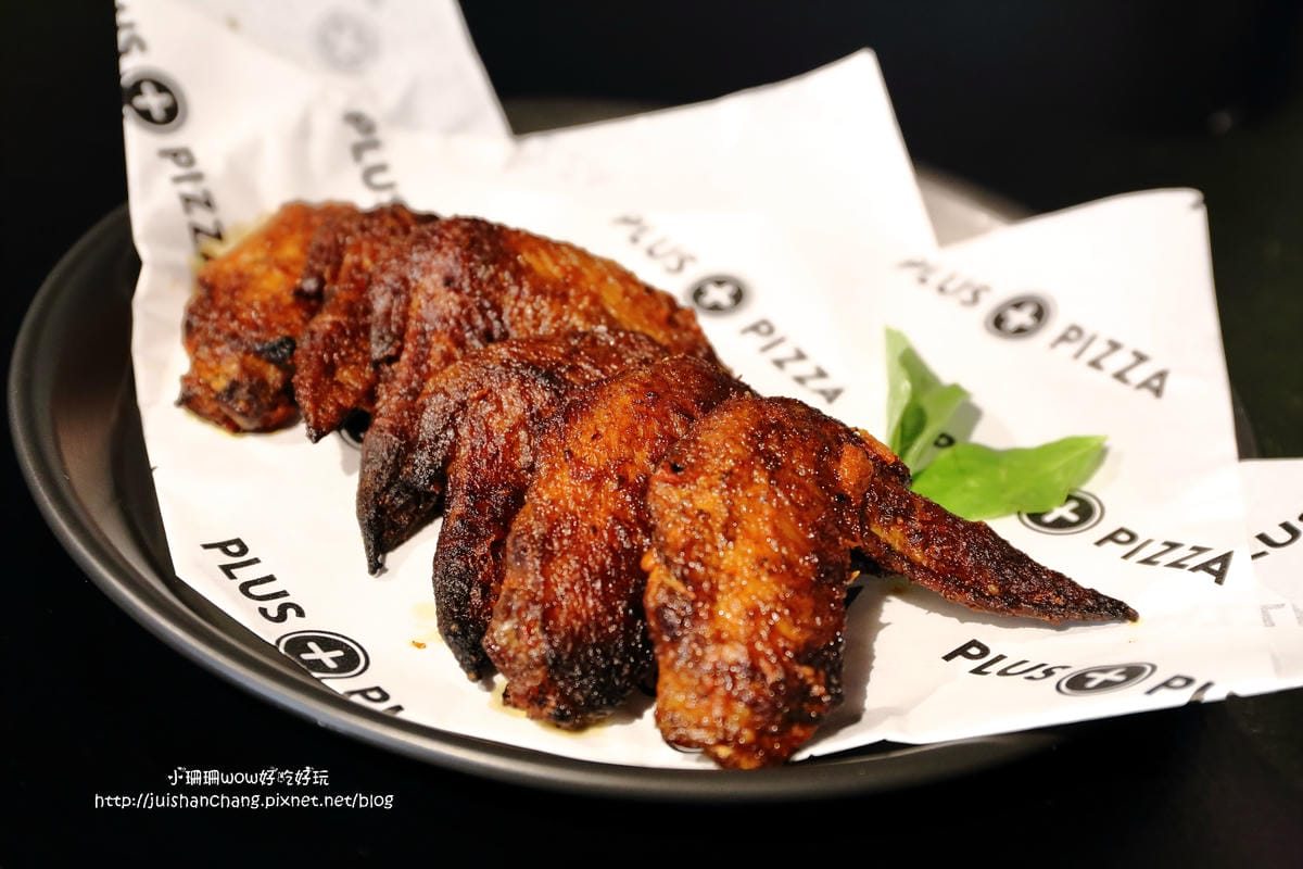 【食||台北】Plus Pizza〜自己的PIZZA自己作主/藝人梁靜茹開的超人氣餐廳/公館美食（已歇業）