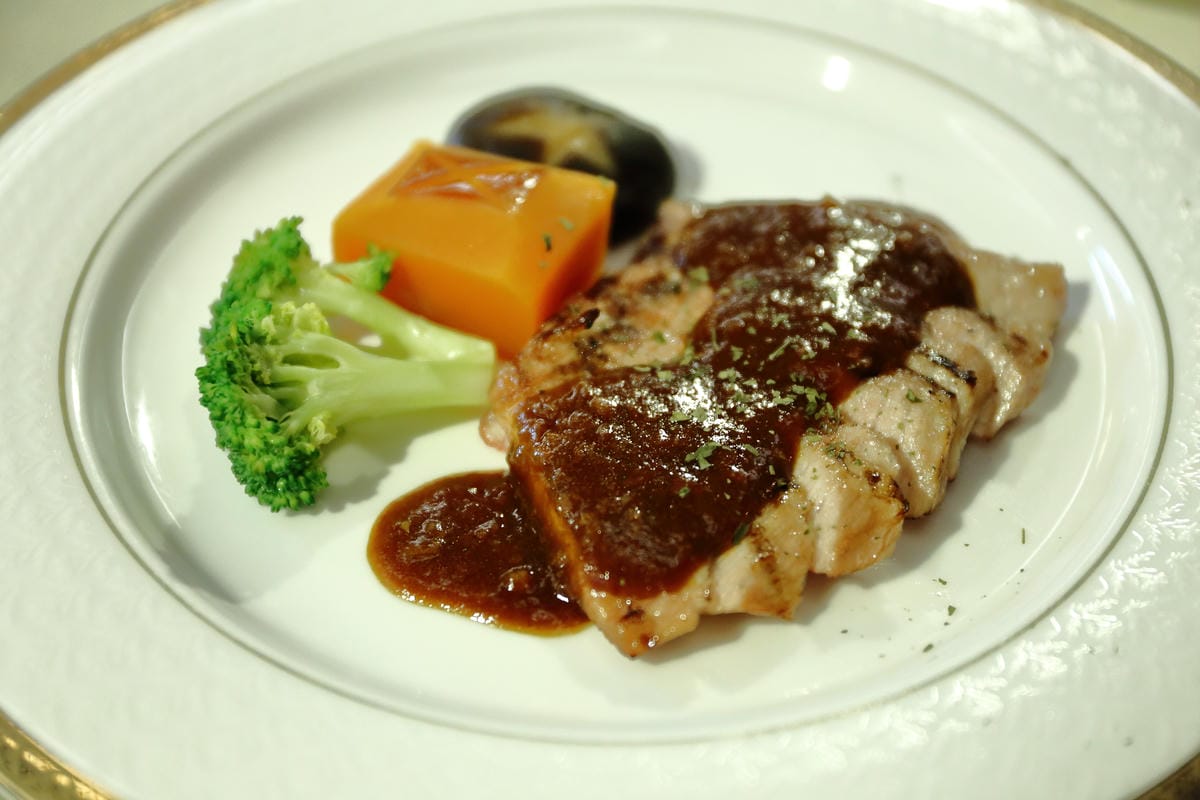 【食||台北】鼎極魚翅〜負擔得起的奢華享受，高貴不貴台北魚翅餐廳